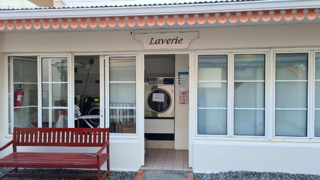 Au Beau Village Studio Avec Piscine Magnifique Sainte-Luce Eksteriør billede